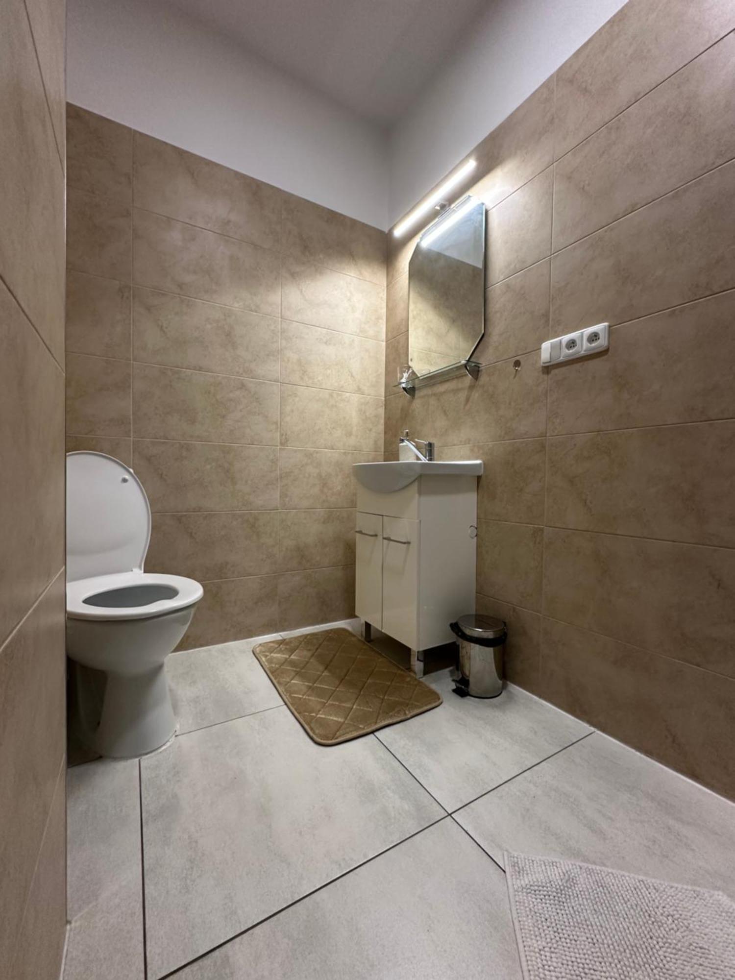 Modern & Cozy Apartment Near Hockey & Football Arena Братислава Екстер'єр фото